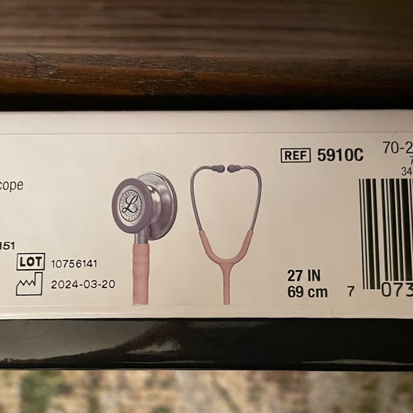 Littmann Classic III Monitoring Stethoscope: Champagne Rose Satin 5910C - Picture 7 of 8